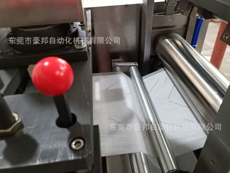 KN95口罩打片機KN95折疊口罩滾片機口罩C型超聲波滾切機生產廠家
